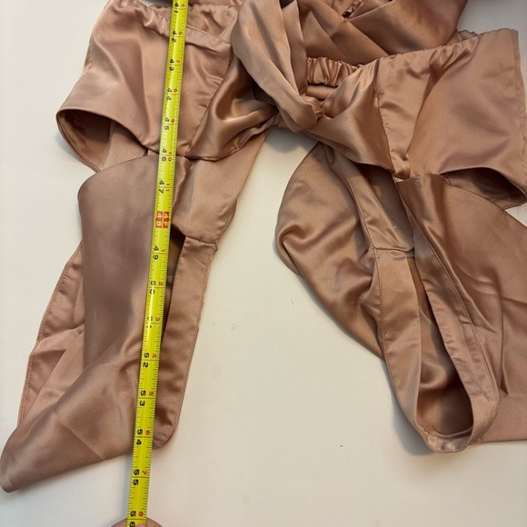 NWT Show Me Your Mumu Zoey Midi Bridesmaid Dress Ruffle Cutout Open Back large - Picture 8 of 10